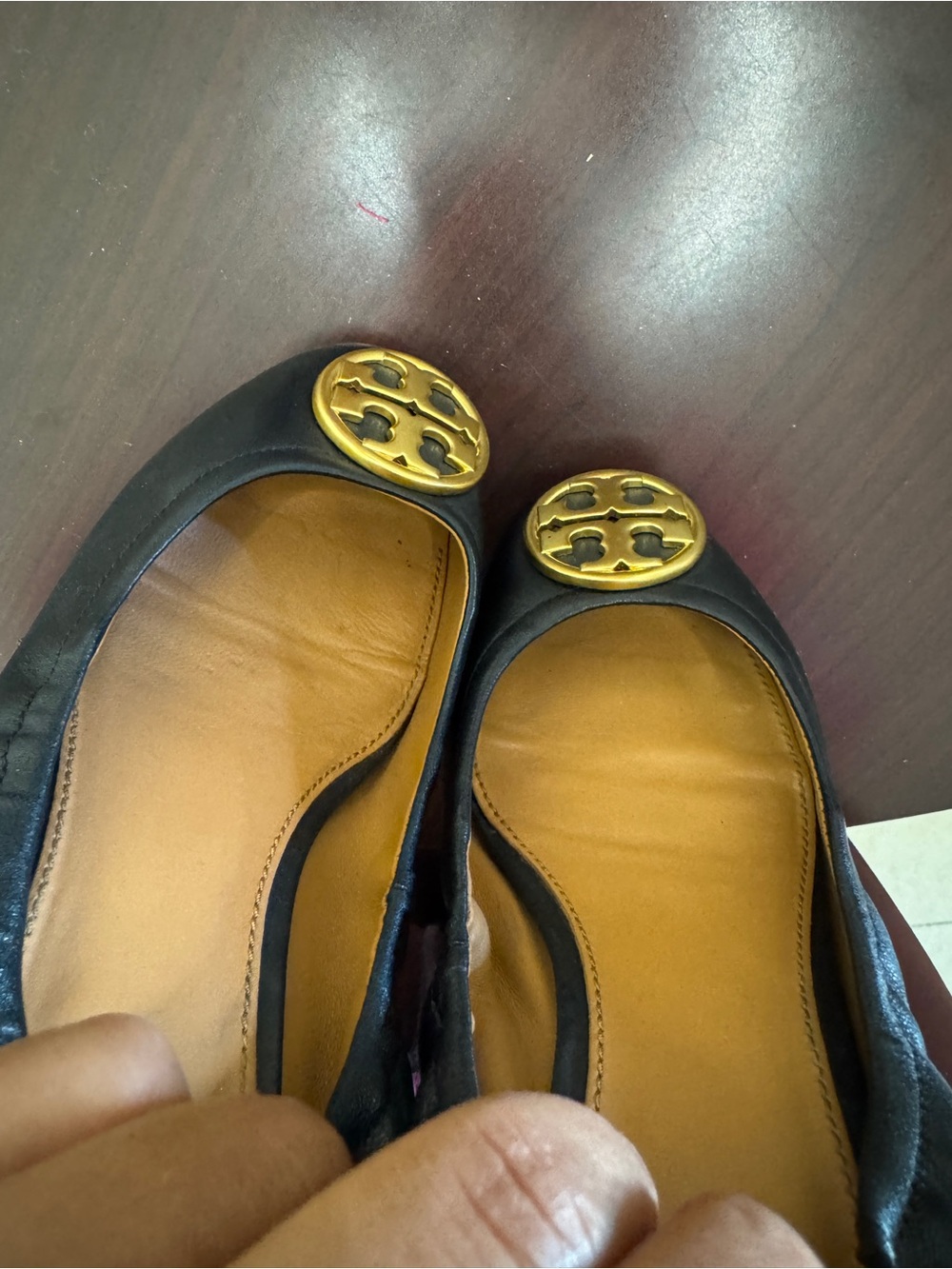 Tory Burch Black Leather Ballet Flats with Gold Logo Emblem - Picture 8 of 8